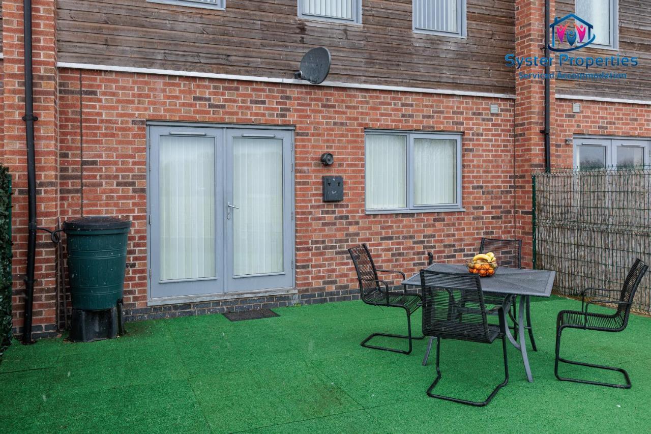 Syster Properties Serviced Accommodation Leicester 5 Bedroom House Glen View Buitenkant foto
